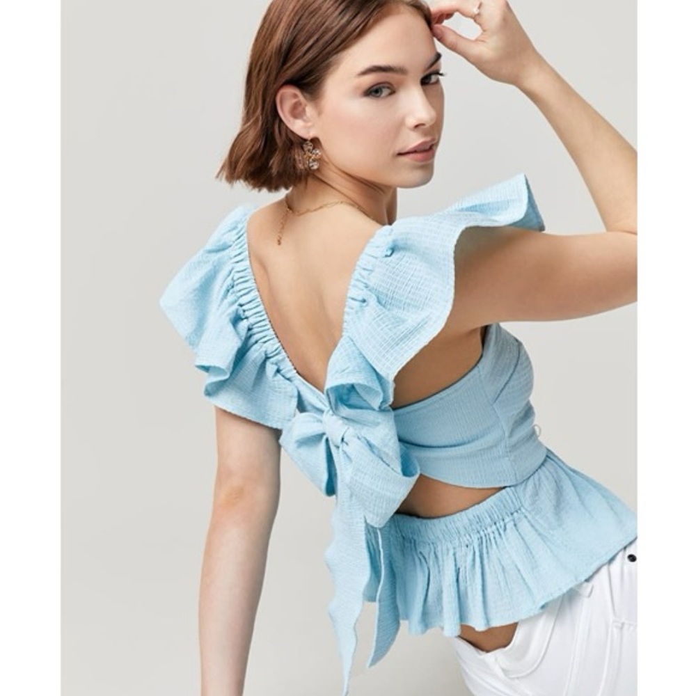 FRANCESCA’S COLLECTIONS Mi Ami Light Blue Ruffle Strap Peplum Camisole Size L